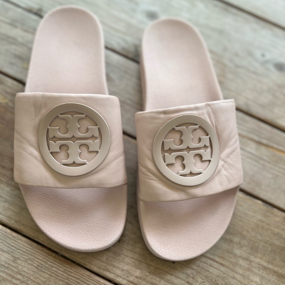 Tory Burch Pink slides size 10